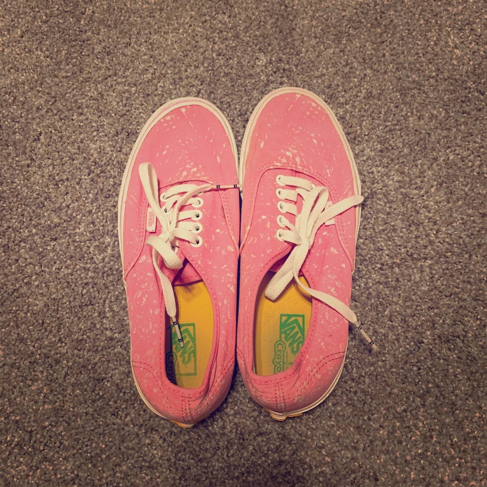 Size 9 Women’s Pink Crayola Vans